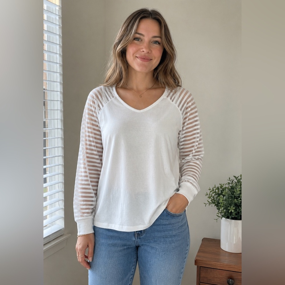 ASEW White Long-Sleeve V-Neck Women's Top with Sheer Stripe Sleeves size Large